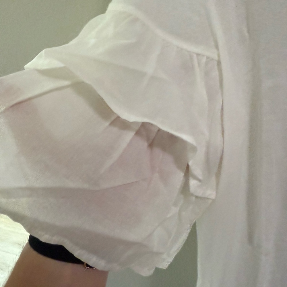 H&M White Ruffle Sleeve Top, Size M - Picture 2 of 5